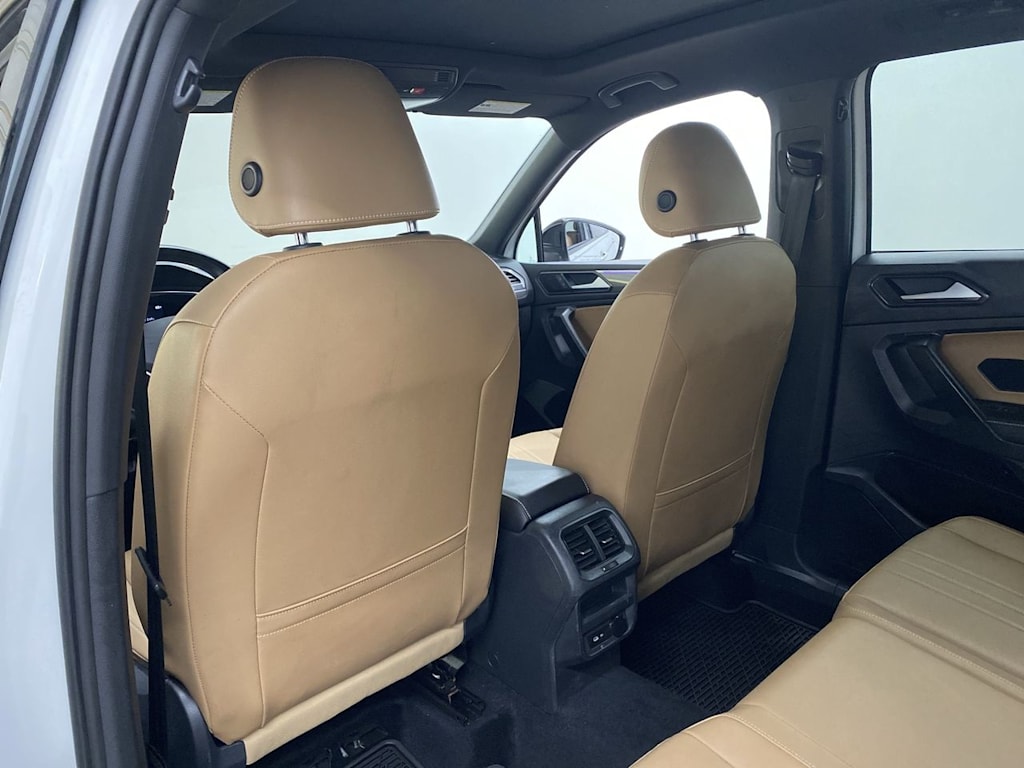 Thumbnail: 2022 Volkswagen Tiguan - 12