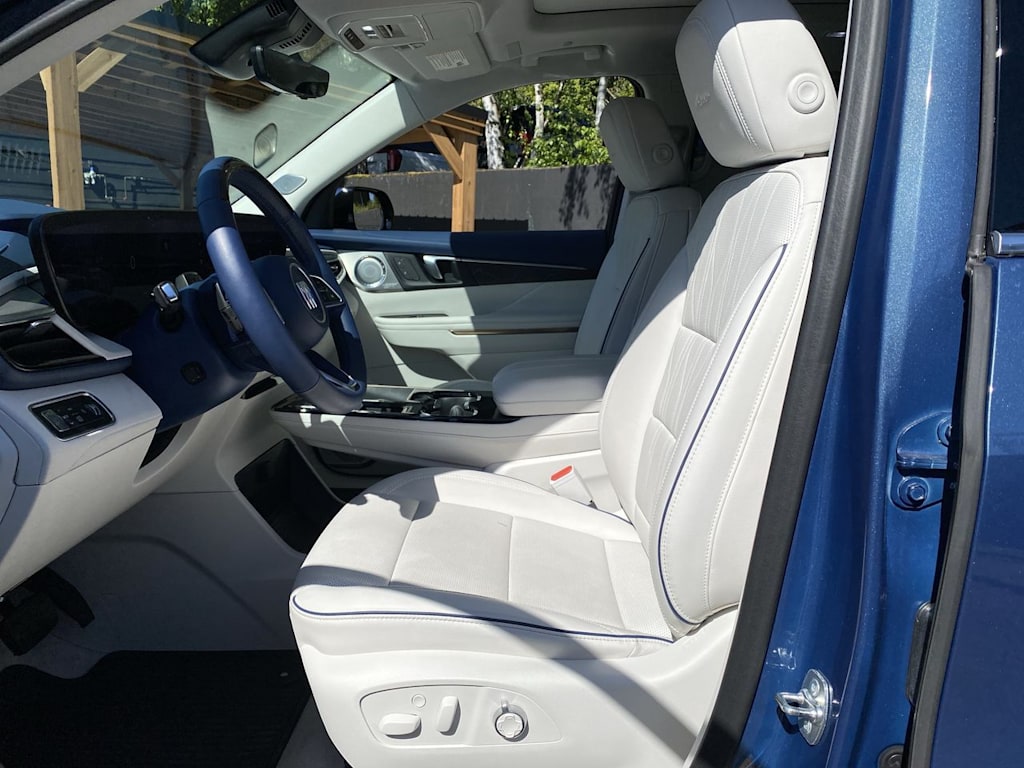 Thumbnail: 2025 Buick Enclave - 9