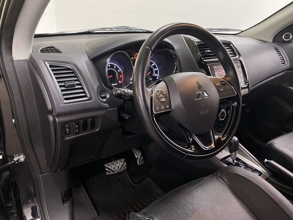 Thumbnail: 2018 Mitsubishi Outlander Sport - 2