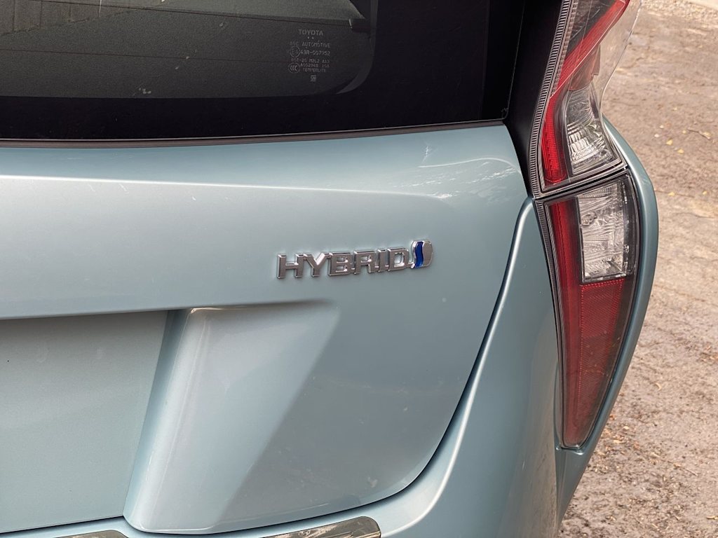 Thumbnail: 2016 Toyota Prius - 22