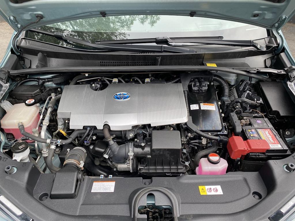 Thumbnail: 2016 Toyota Prius - 9