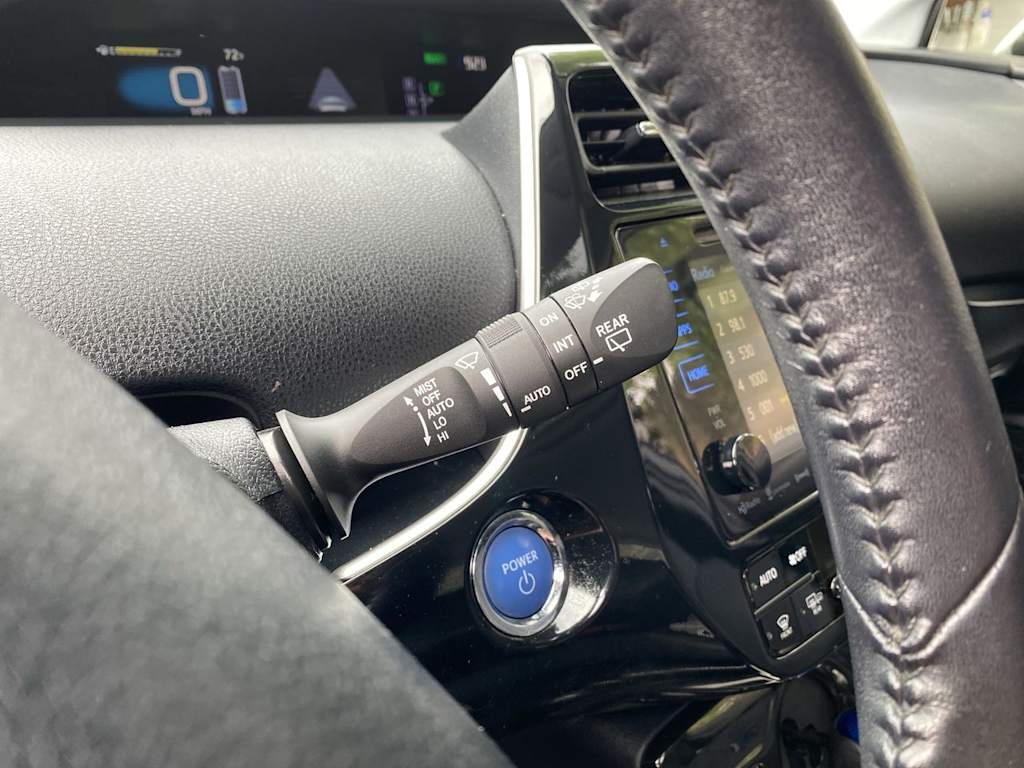 Thumbnail: 2016 Toyota Prius - 28