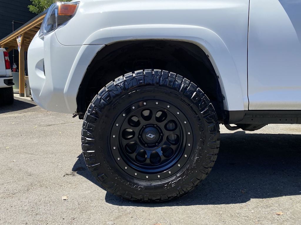 Thumbnail: 2022 Toyota 4Runner - 8
