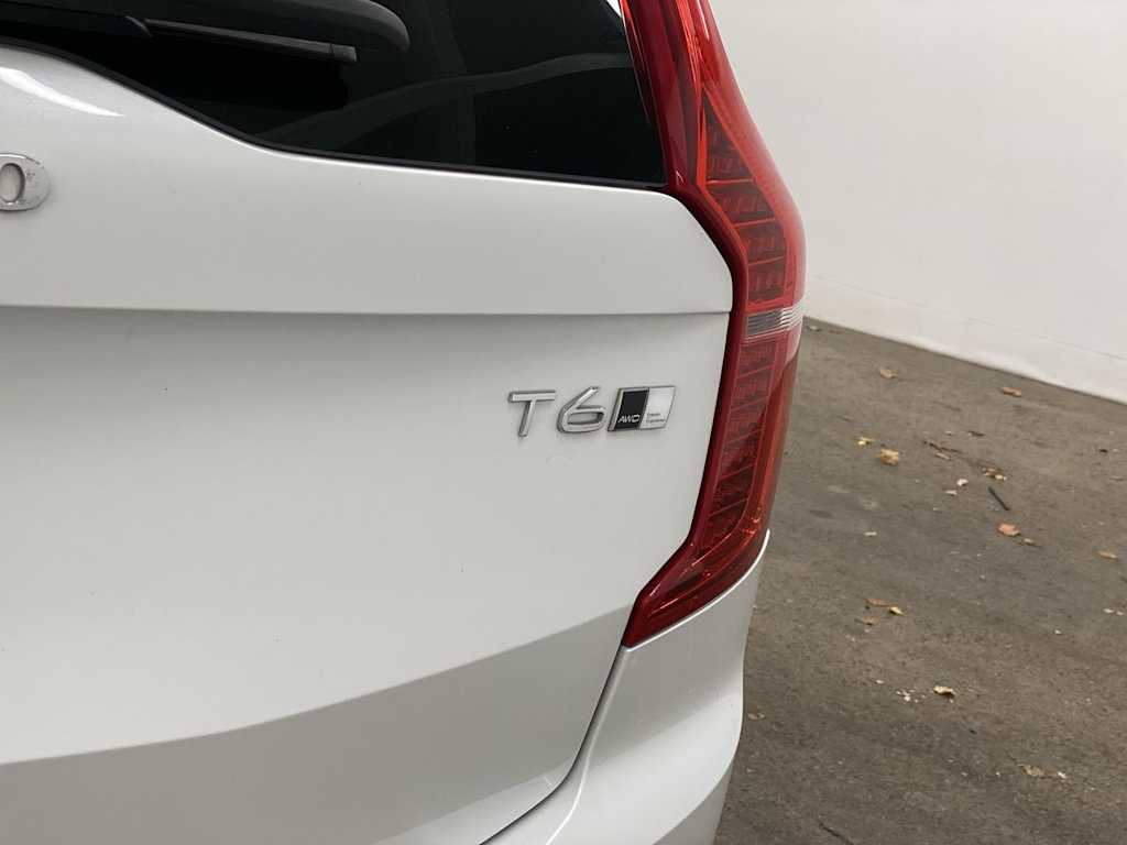 Thumbnail: 2022 Volvo XC90 - 23