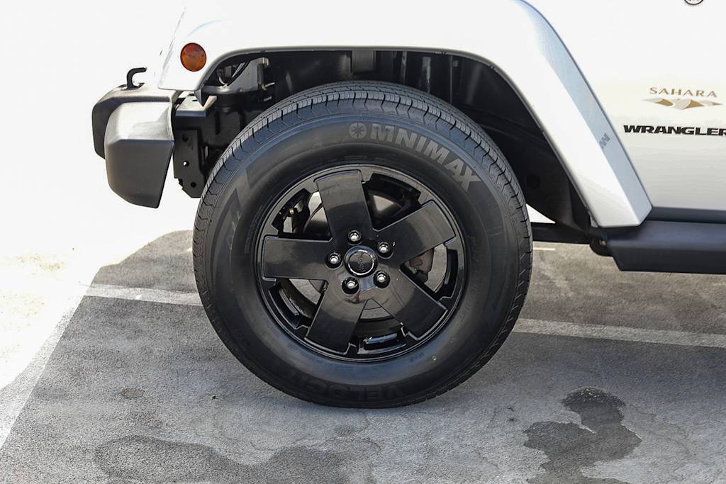 Thumbnail: 2012 Jeep Wrangler - 7
