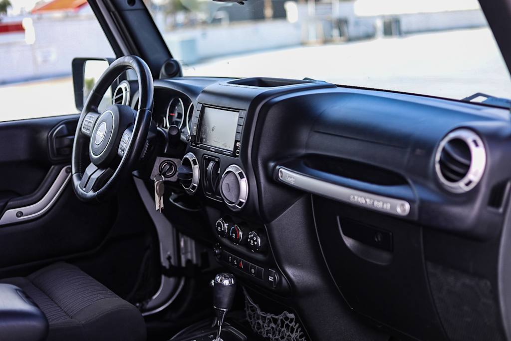 Thumbnail: 2012 Jeep Wrangler - 9