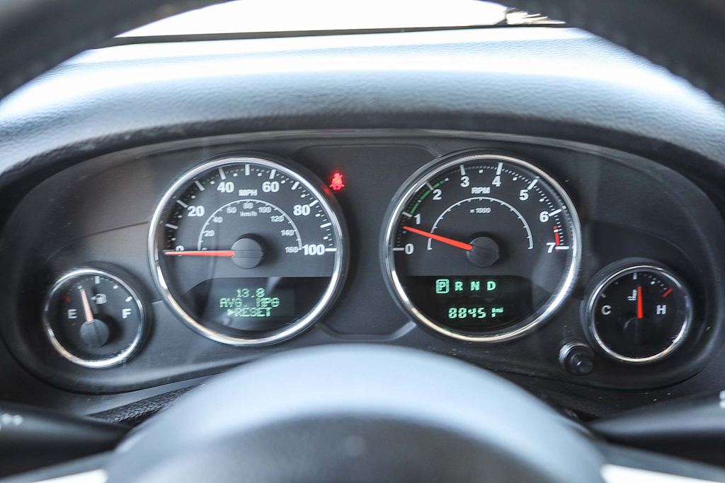 Thumbnail: 2015 Jeep Wrangler - 15
