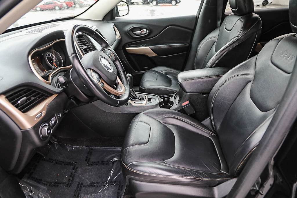 Thumbnail: 2018 Jeep Cherokee - 10