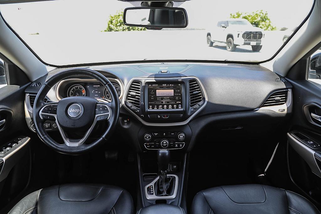 Thumbnail: 2018 Jeep Cherokee - 2
