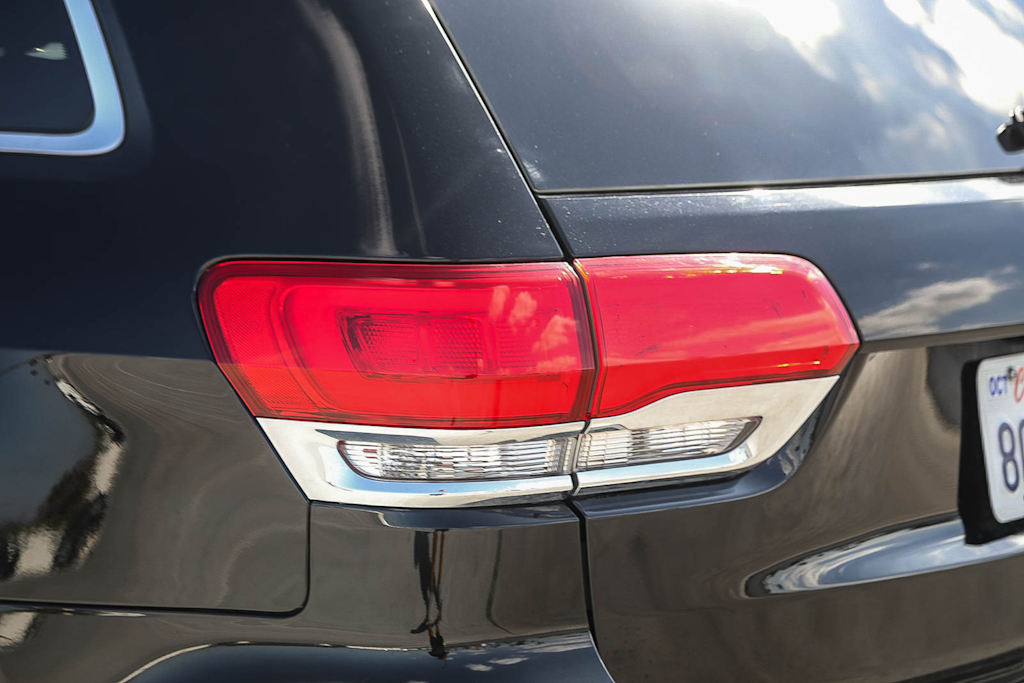 Thumbnail: 2018 Jeep Grand Cherokee - 20