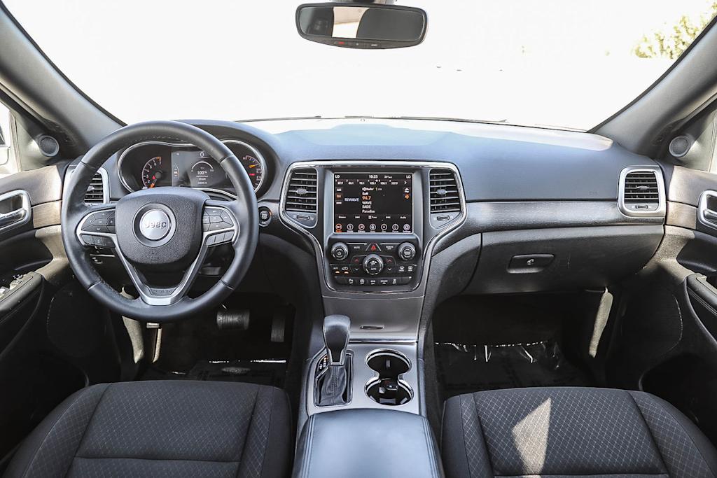 Thumbnail: 2018 Jeep Grand Cherokee - 2
