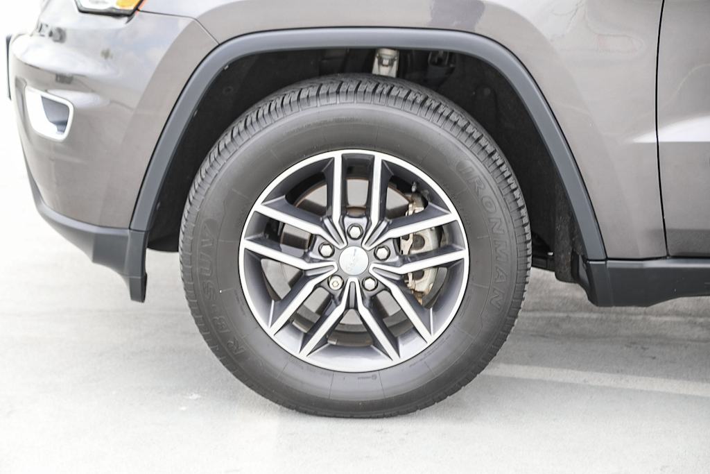 Thumbnail: 2017 Jeep Grand Cherokee - 6