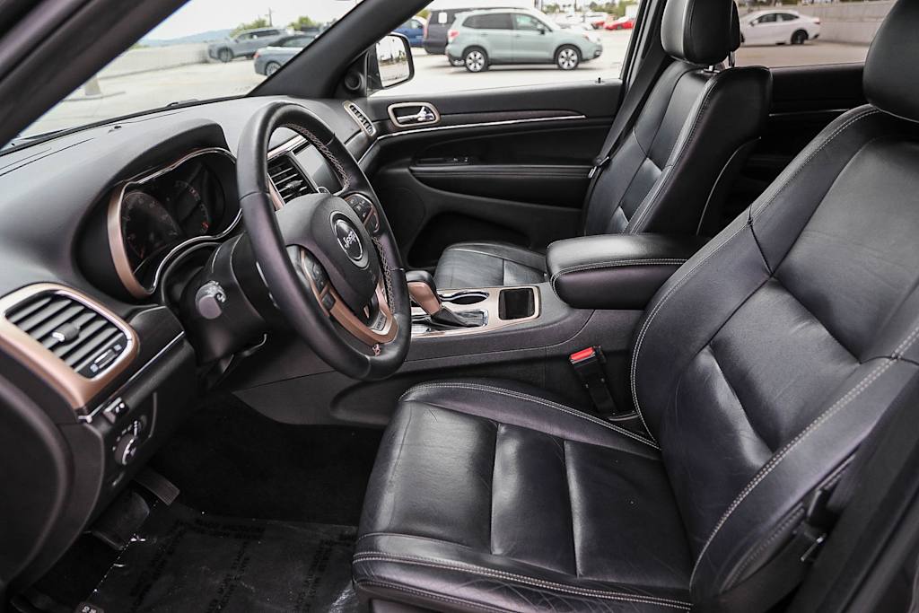 Thumbnail: 2017 Jeep Grand Cherokee - 10