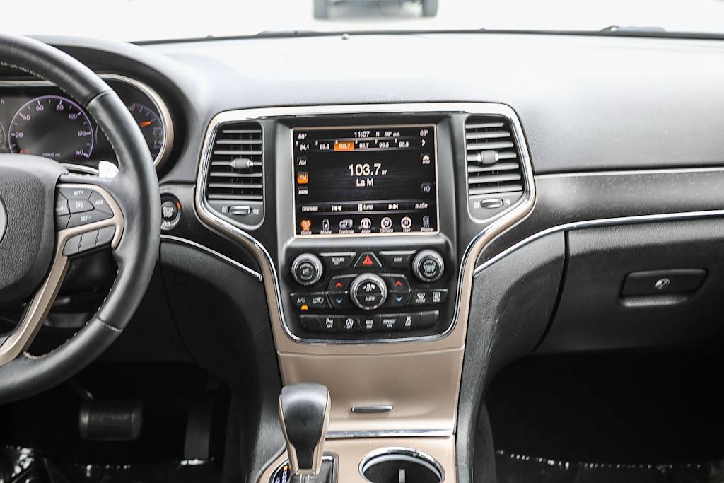 Thumbnail: 2017 Jeep Grand Cherokee - 8