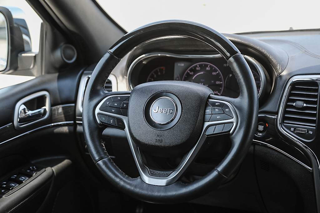 Thumbnail: 2018 Jeep Grand Cherokee - 13