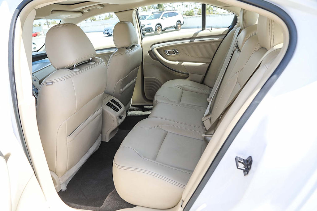 Thumbnail: 2013 Ford Taurus - 12