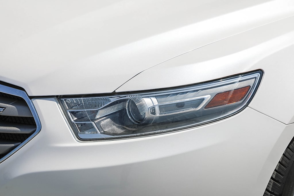 Thumbnail: 2013 Ford Taurus - 20