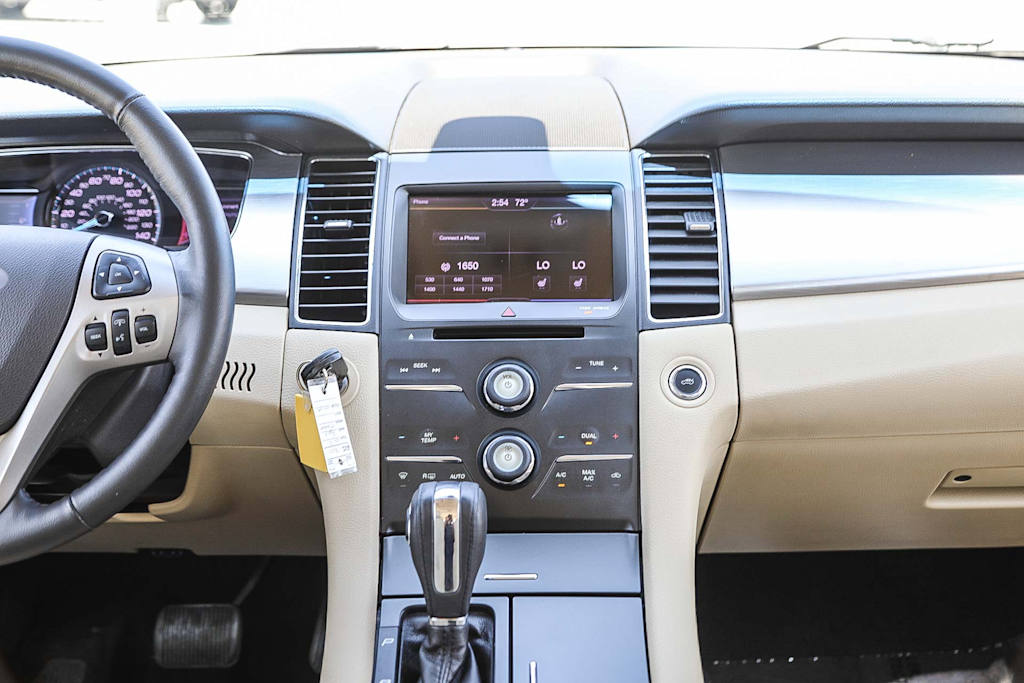 Thumbnail: 2013 Ford Taurus - 9