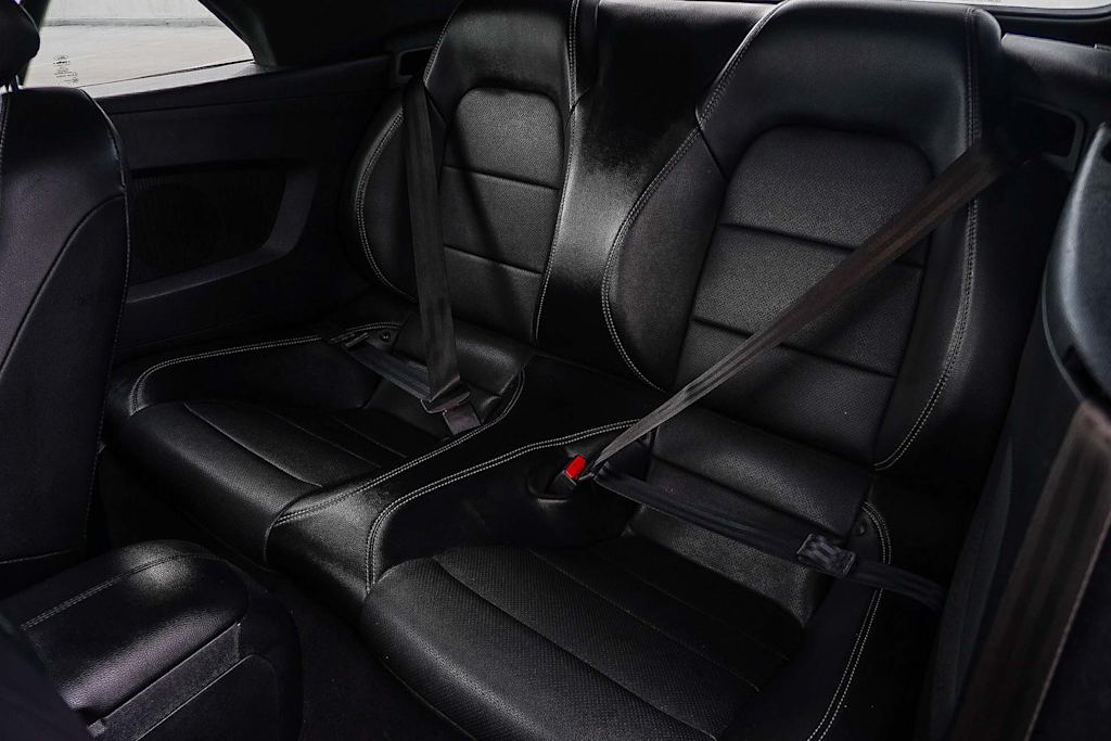 Thumbnail: 2022 Ford Mustang - 12