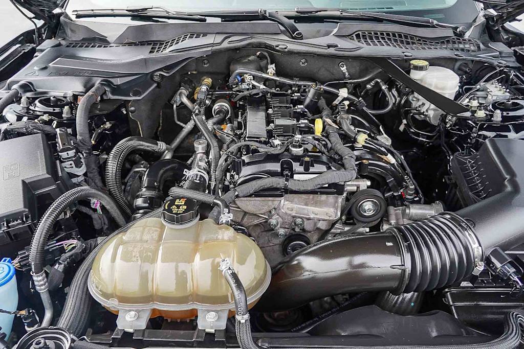 Thumbnail: 2022 Ford Mustang - 8