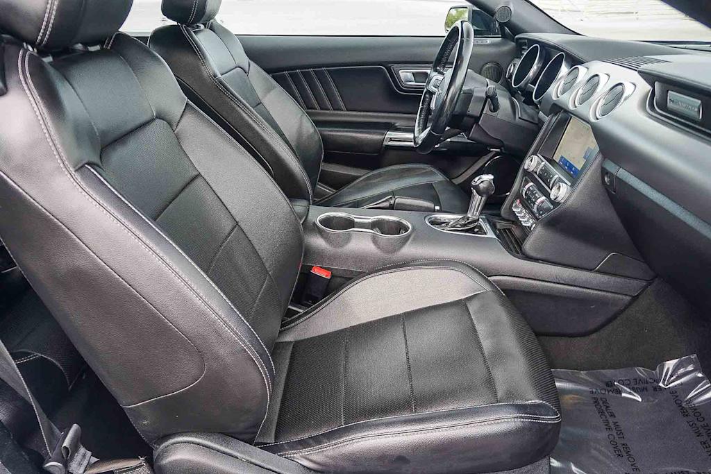 Thumbnail: 2022 Ford Mustang - 10