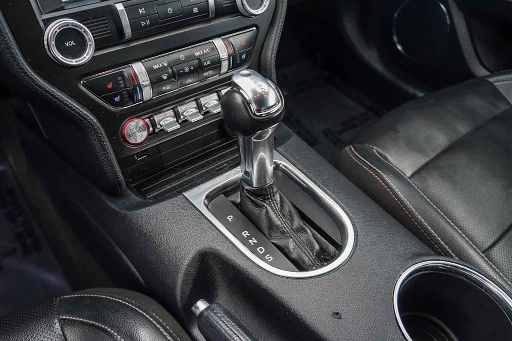 Thumbnail: 2022 Ford Mustang - 25