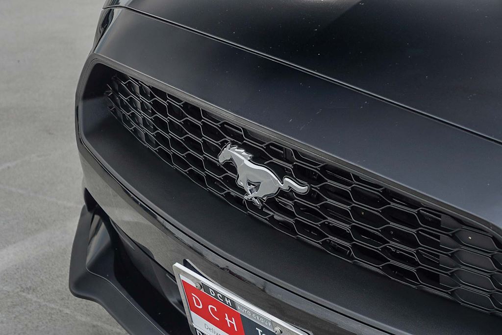 Thumbnail: 2022 Ford Mustang - 6