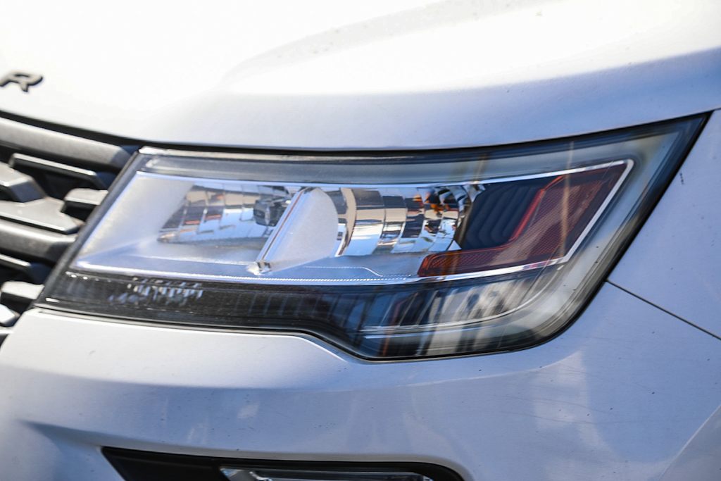 Thumbnail: 2018 Ford Explorer - 15