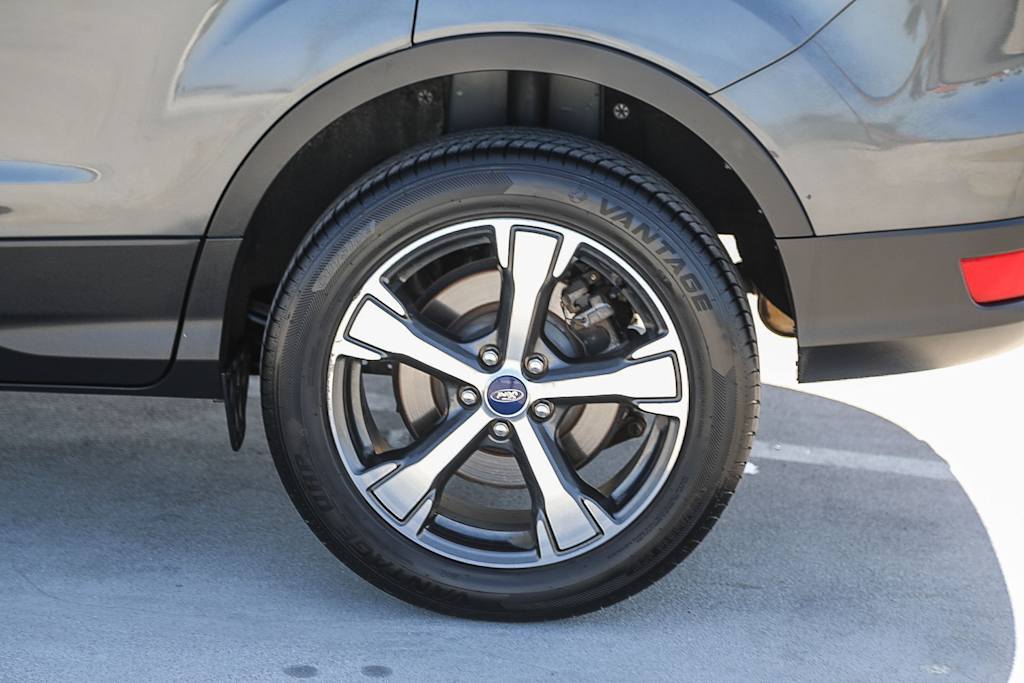 Thumbnail: 2018 Ford Escape - 21