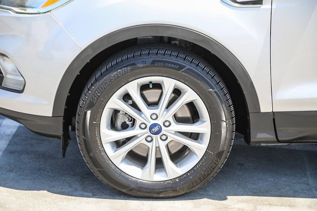 Thumbnail: 2017 Ford Escape - 6