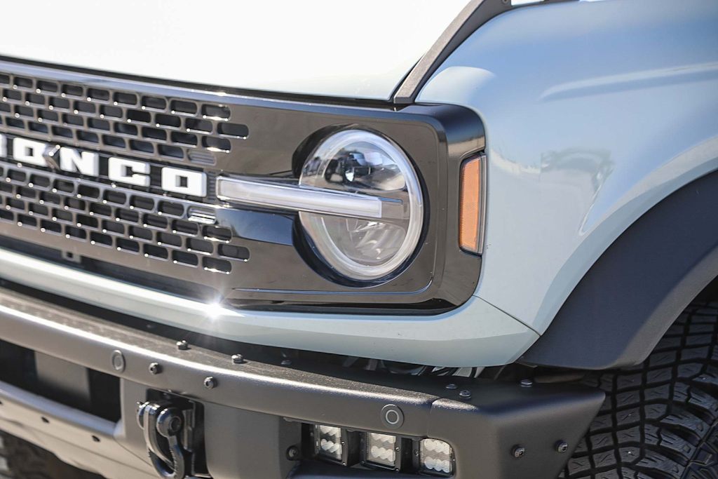 Thumbnail: 2022 Ford Bronco - 18