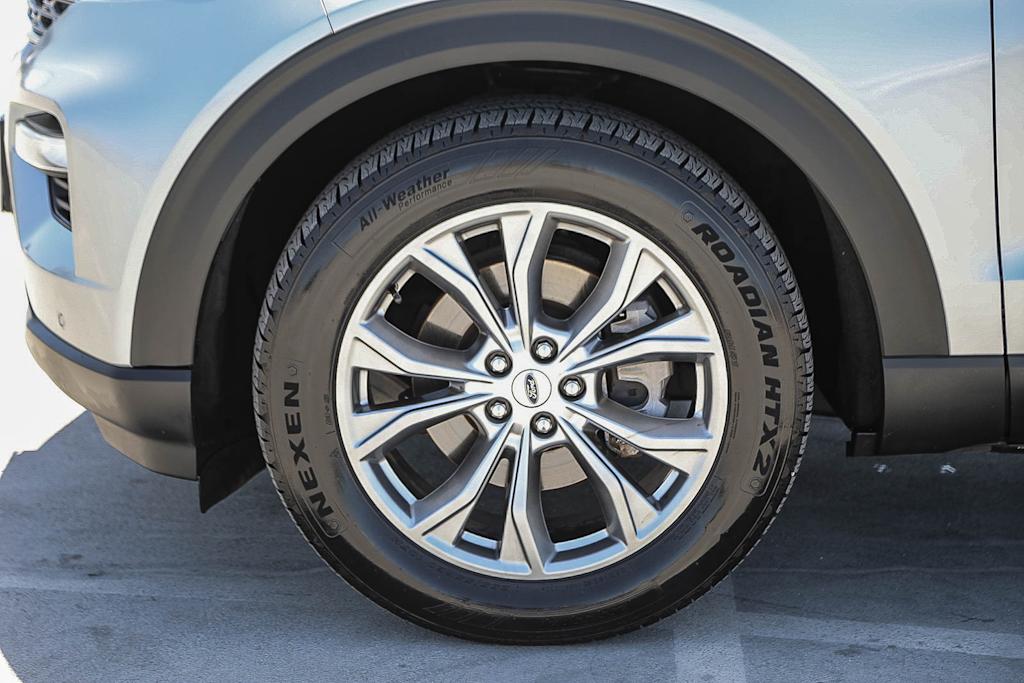 Thumbnail: 2021 Ford Explorer - 6