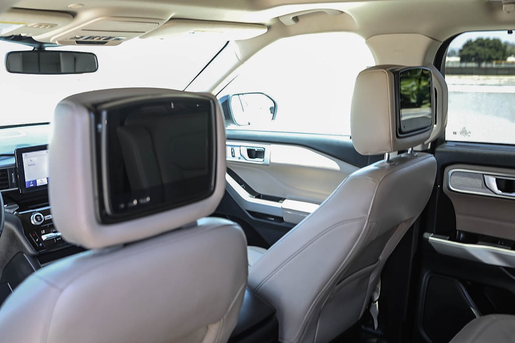 Thumbnail: 2021 Ford Explorer - 24