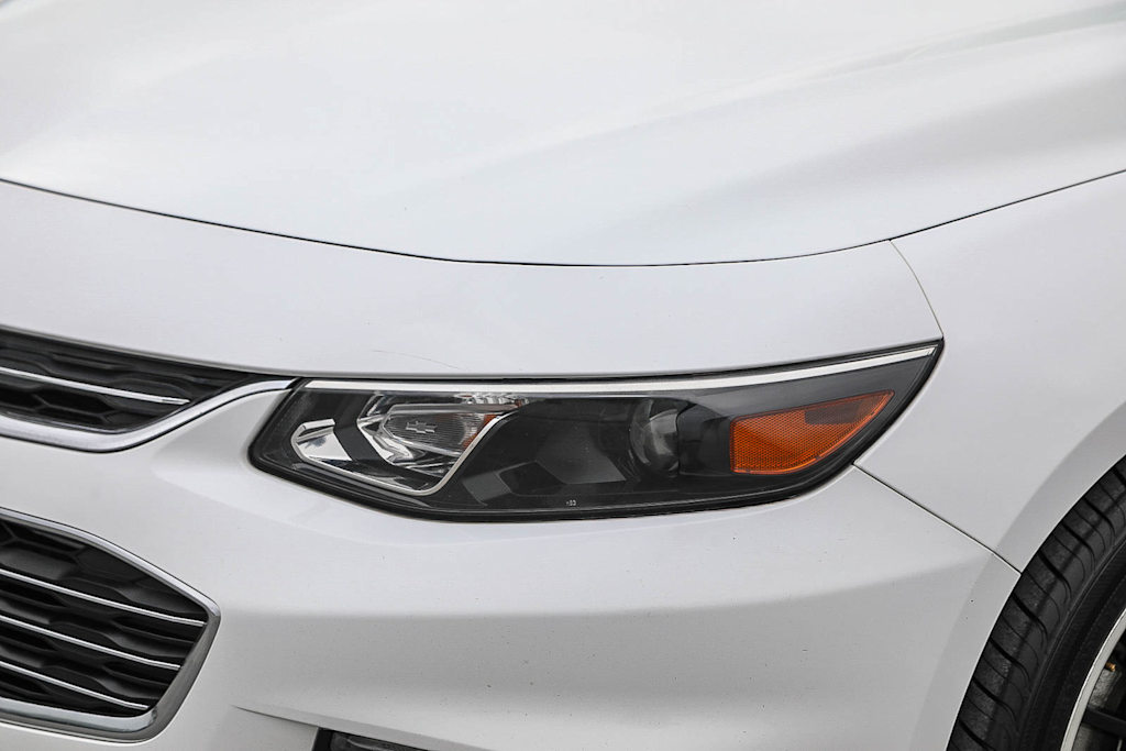 Thumbnail: 2018 Chevrolet Malibu - 19