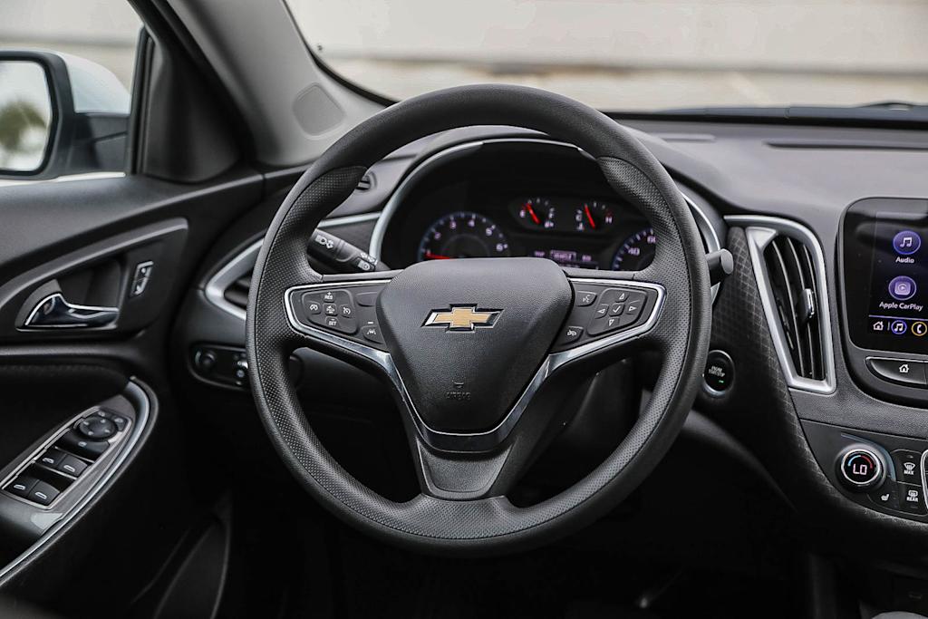 Thumbnail: 2024 Chevrolet Malibu - 12