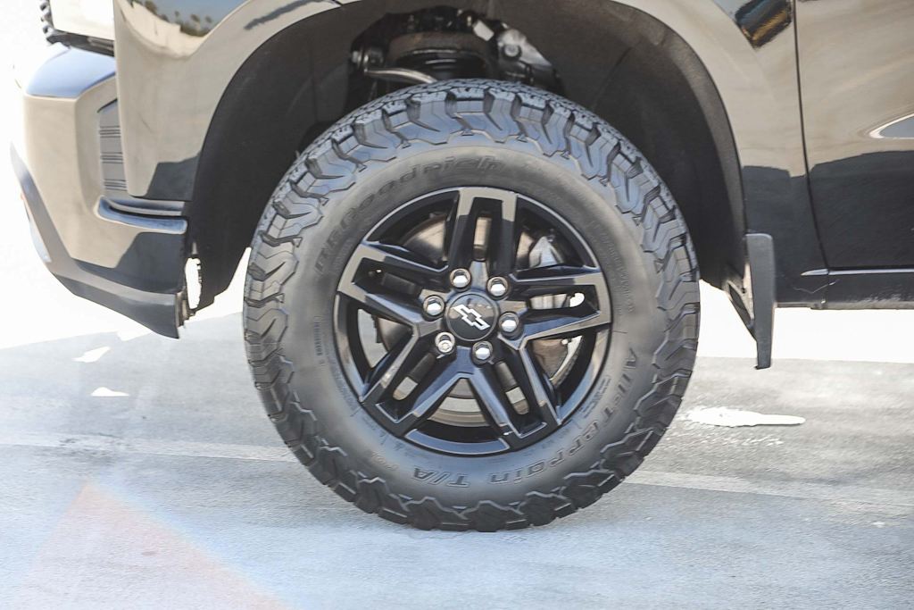 Thumbnail: 2020 Chevrolet Silverado 1500 - 7