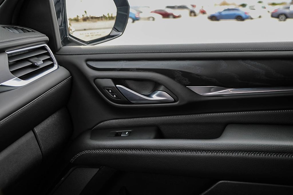 Thumbnail: 2022 GMC Yukon XL - 26