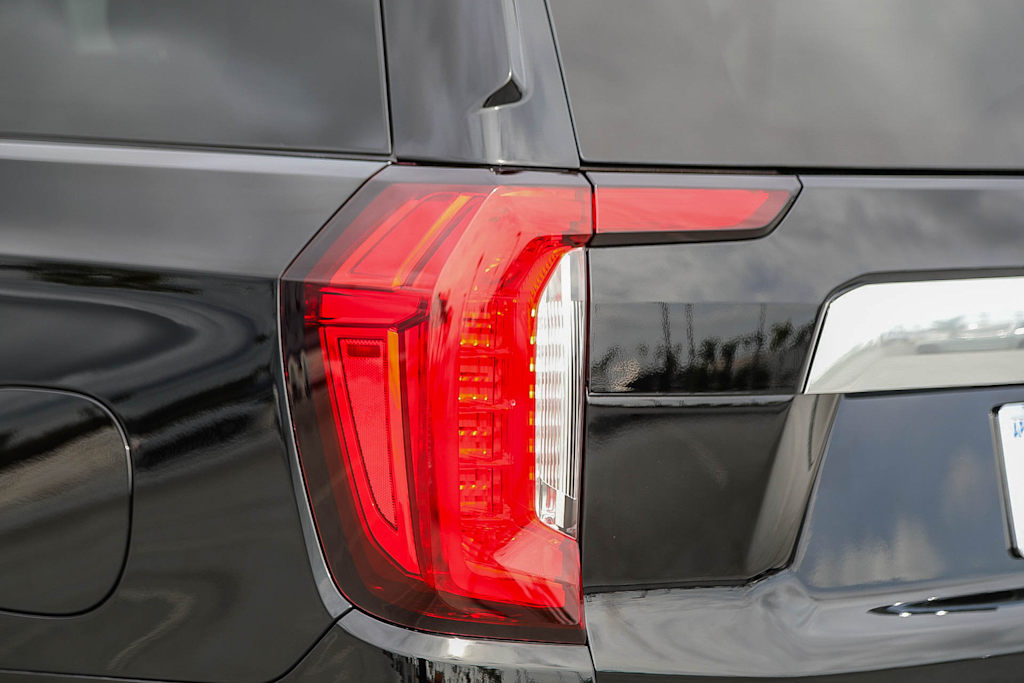 Thumbnail: 2022 GMC Yukon XL - 20