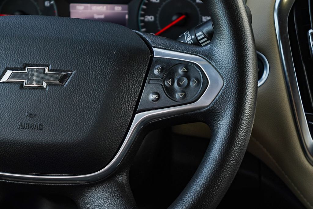 Thumbnail: 2022 Chevrolet Traverse - 25