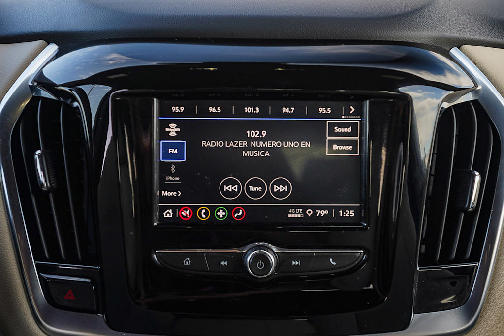 Thumbnail: 2022 Chevrolet Traverse - 23