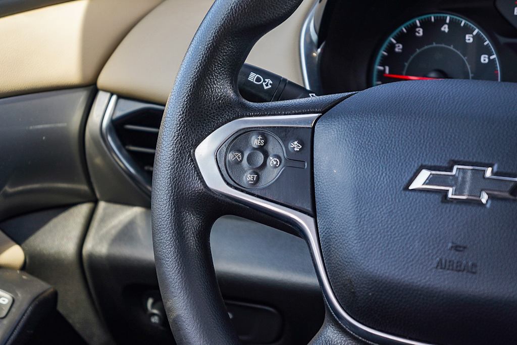 Thumbnail: 2022 Chevrolet Traverse - 24