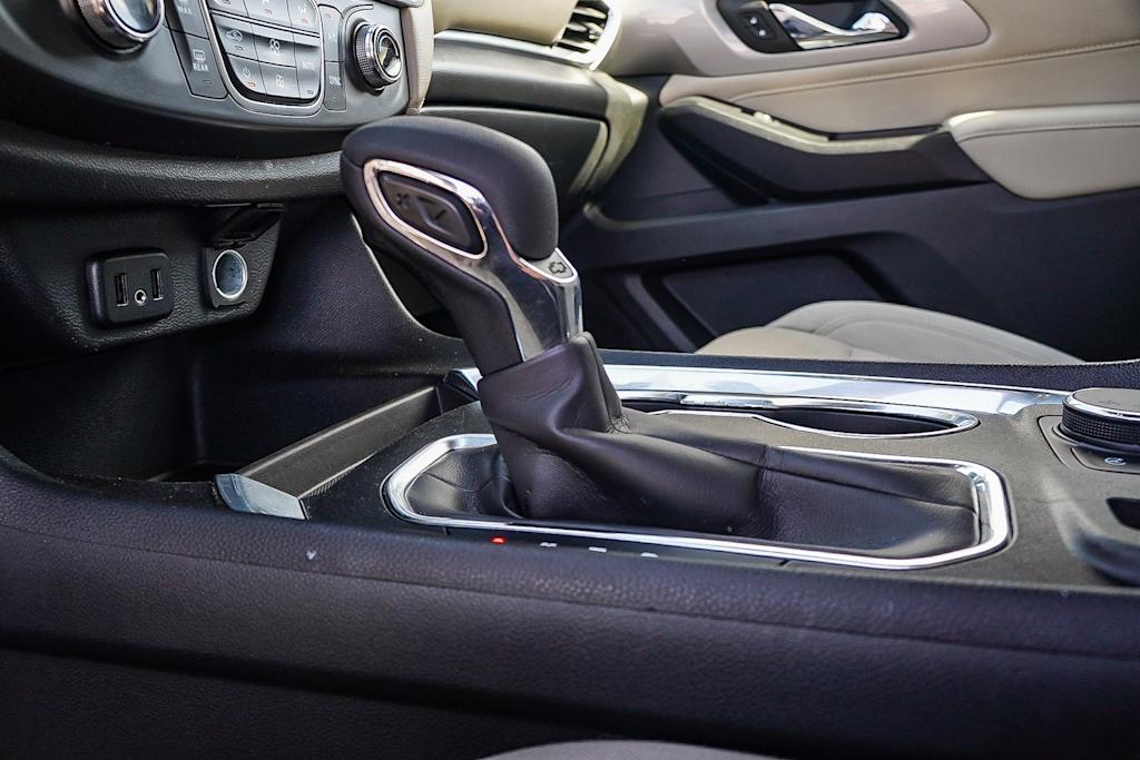 Thumbnail: 2022 Chevrolet Traverse - 28