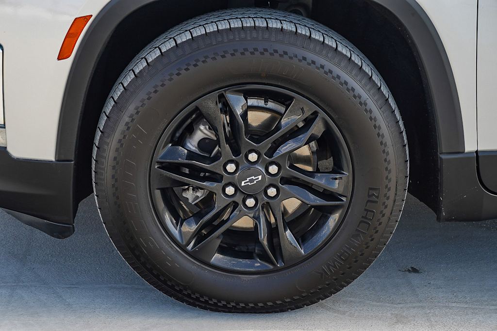 Thumbnail: 2022 Chevrolet Traverse - 7