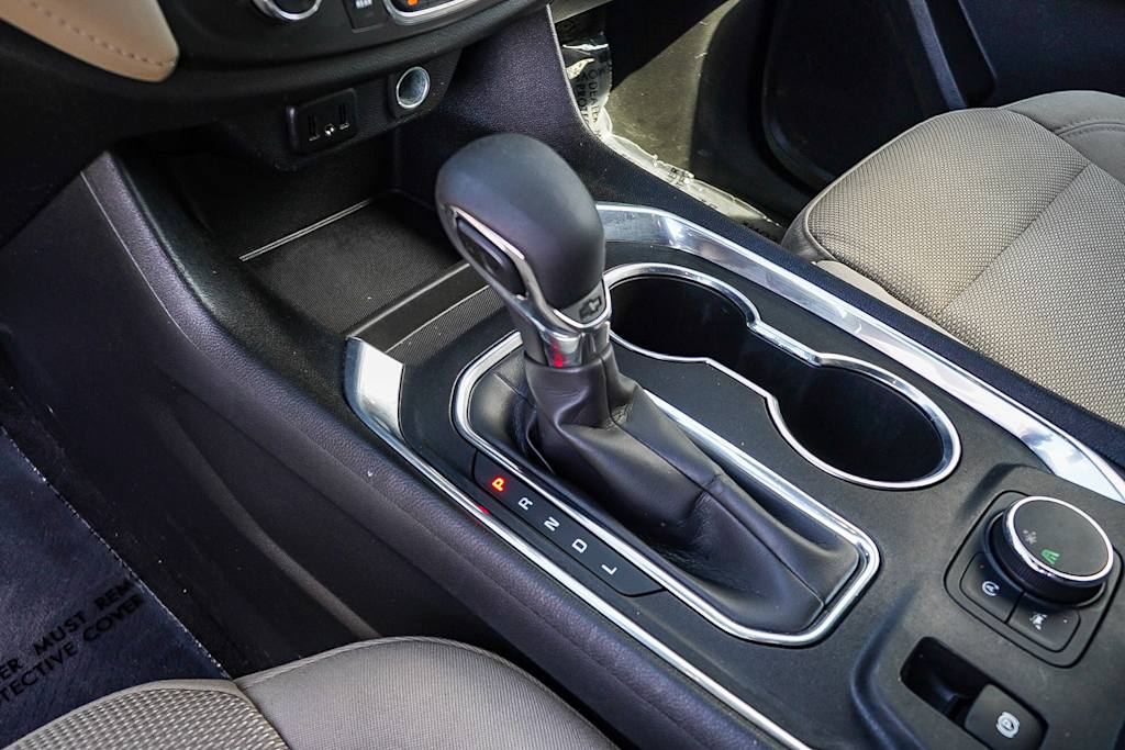 Thumbnail: 2022 Chevrolet Traverse - 14