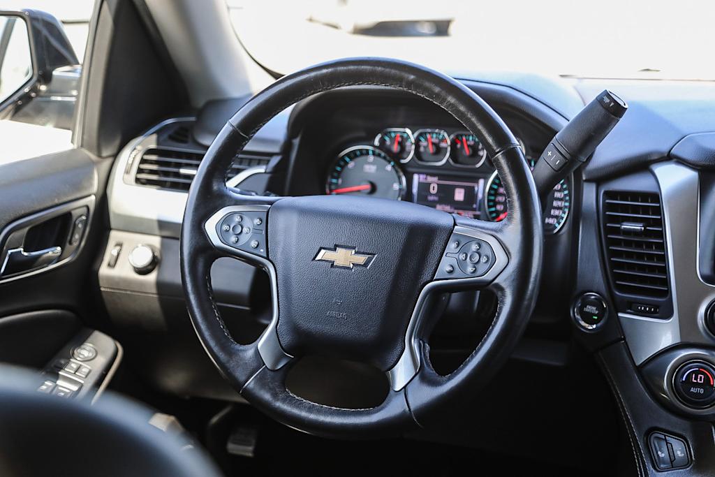Thumbnail: 2017 Chevrolet Tahoe - 12