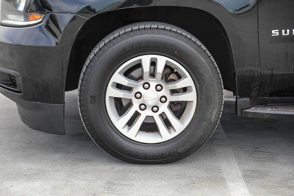Thumbnail: 2019 Chevrolet Suburban - 6