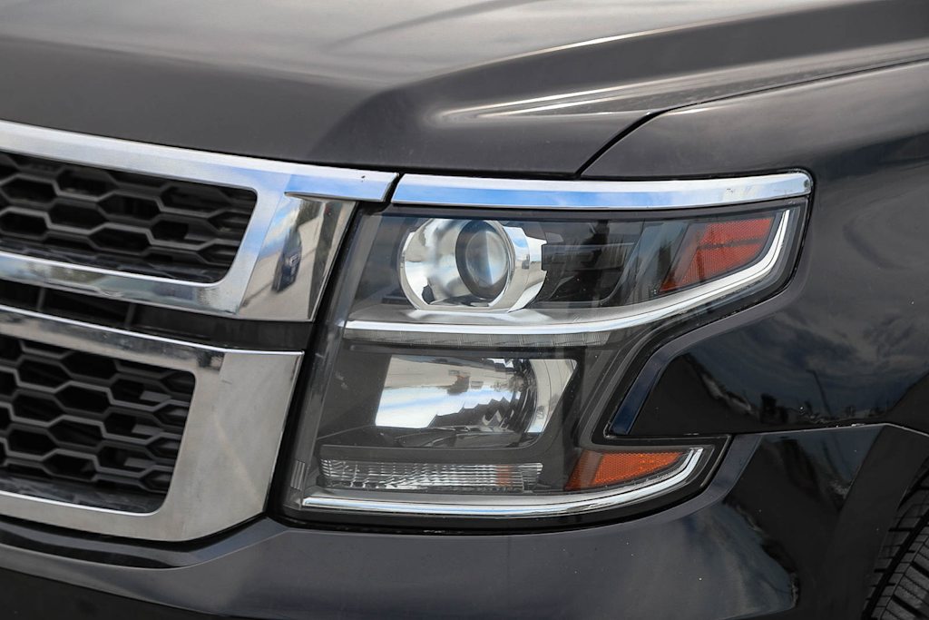Thumbnail: 2019 Chevrolet Suburban - 19