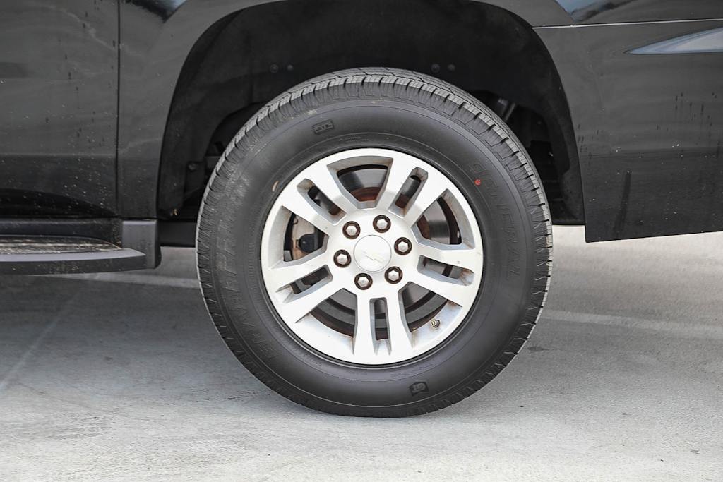 Thumbnail: 2019 Chevrolet Suburban - 21