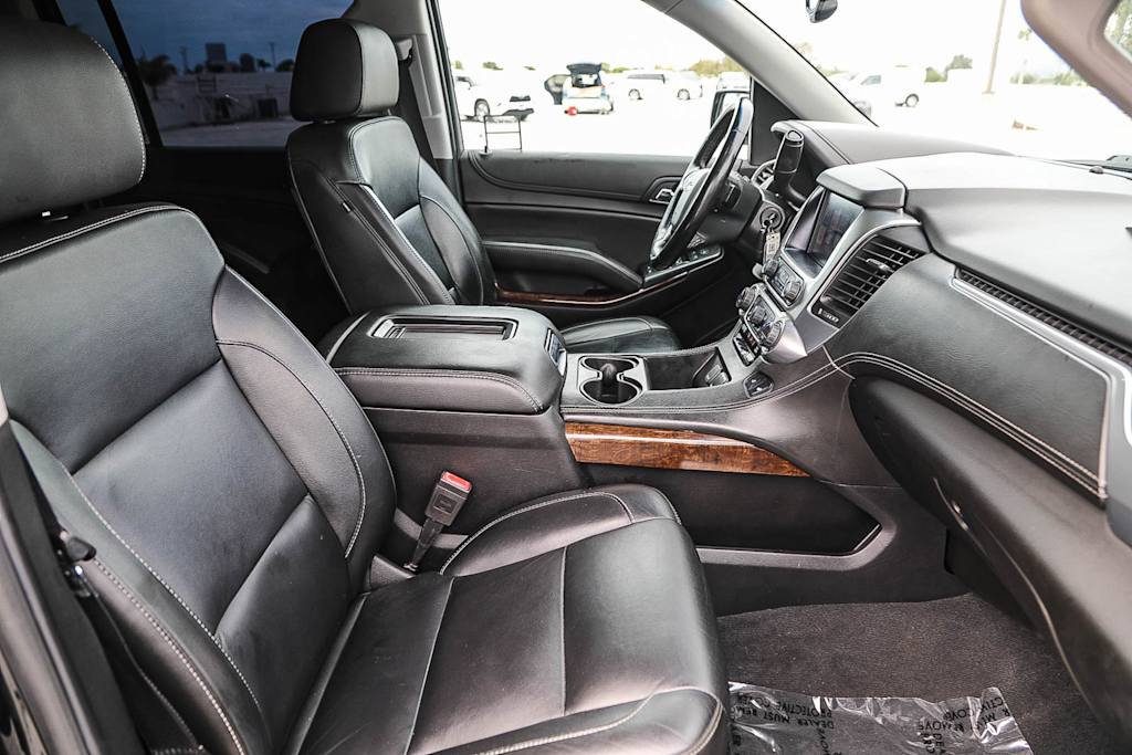 Thumbnail: 2019 Chevrolet Suburban - 9