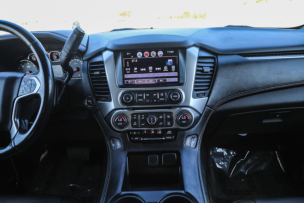 Thumbnail: 2019 Chevrolet Suburban - 8